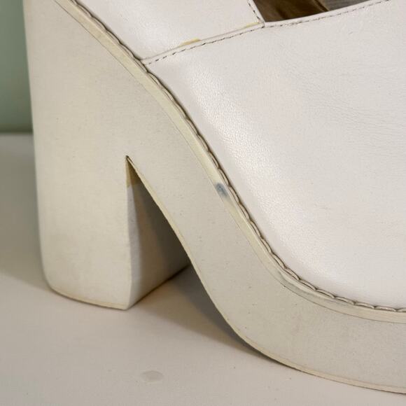Windsor Smith POP Platform Womens 7 White Leather Block Heel Ankle Buckle Almond - Picture 13 of 14